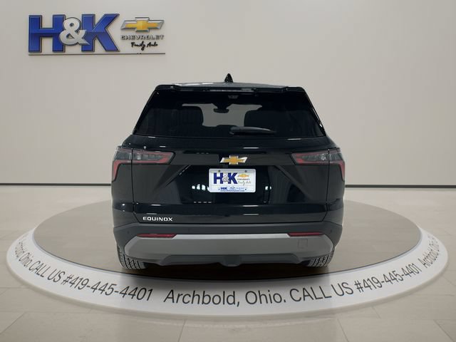 New 2027 Chevrolet Equinox LT w/ Convenience Package II FWD image 5