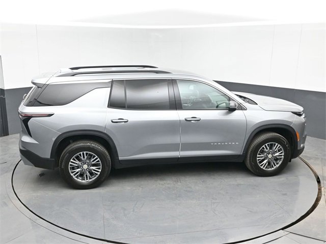 Certified 2025 Chevrolet Traverse LT w/ Driver Confidence Package image 42