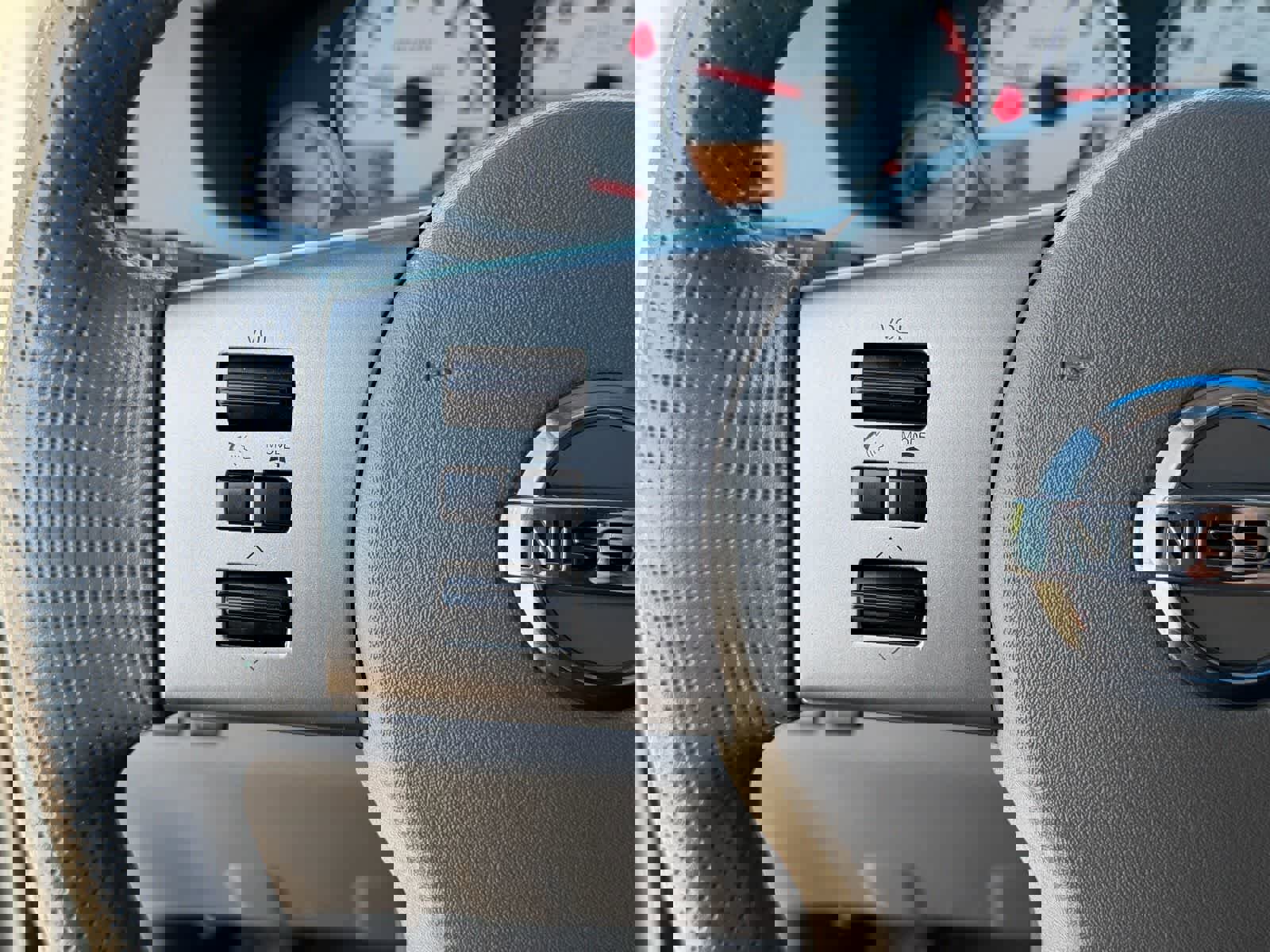 Used 2012 Nissan Frontier SV w/ Sport Appearance Pkg image 33