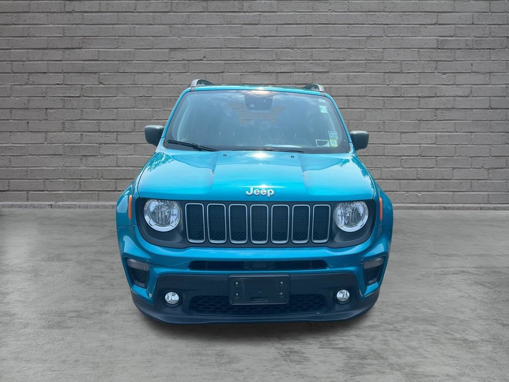 Used 2022 Jeep Renegade Latitude AWD/4WD image 9
