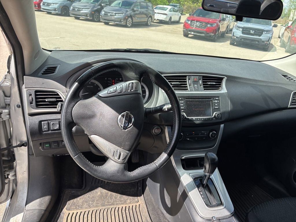 Used 2015 Nissan Sentra SR FWD image 17