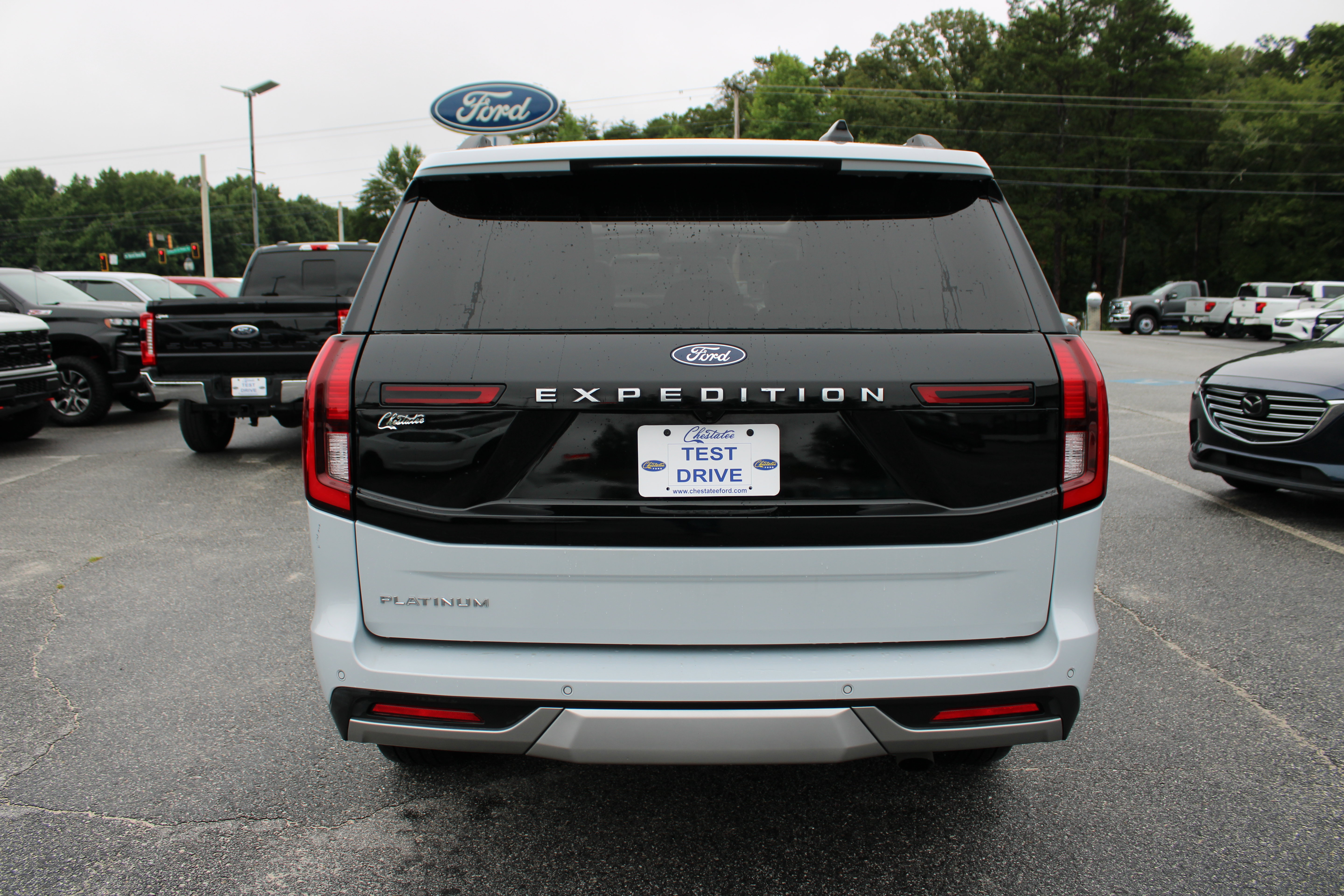 Used 2025 Ford Expedition Platinum AWD/4WD image 7