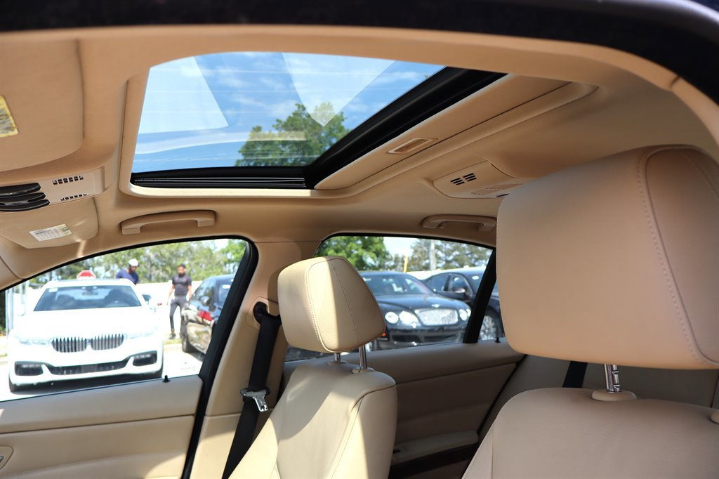 Used 2006 BMW 330xi Sedan AWD/4WD image 21