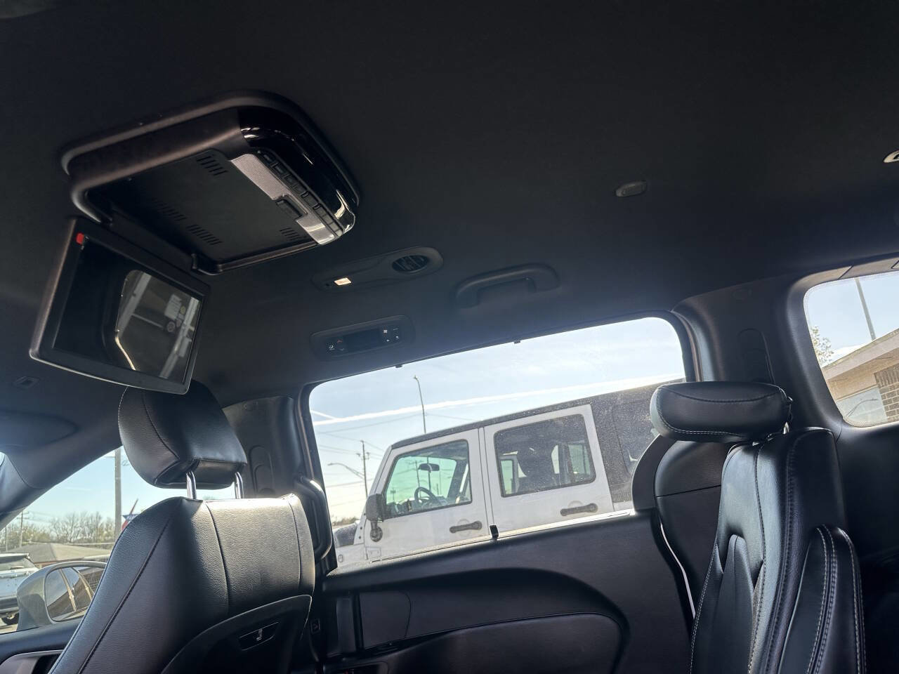 Used 2019 Chrysler Pacifica Touring-L w/ Premium Audio Group image 14