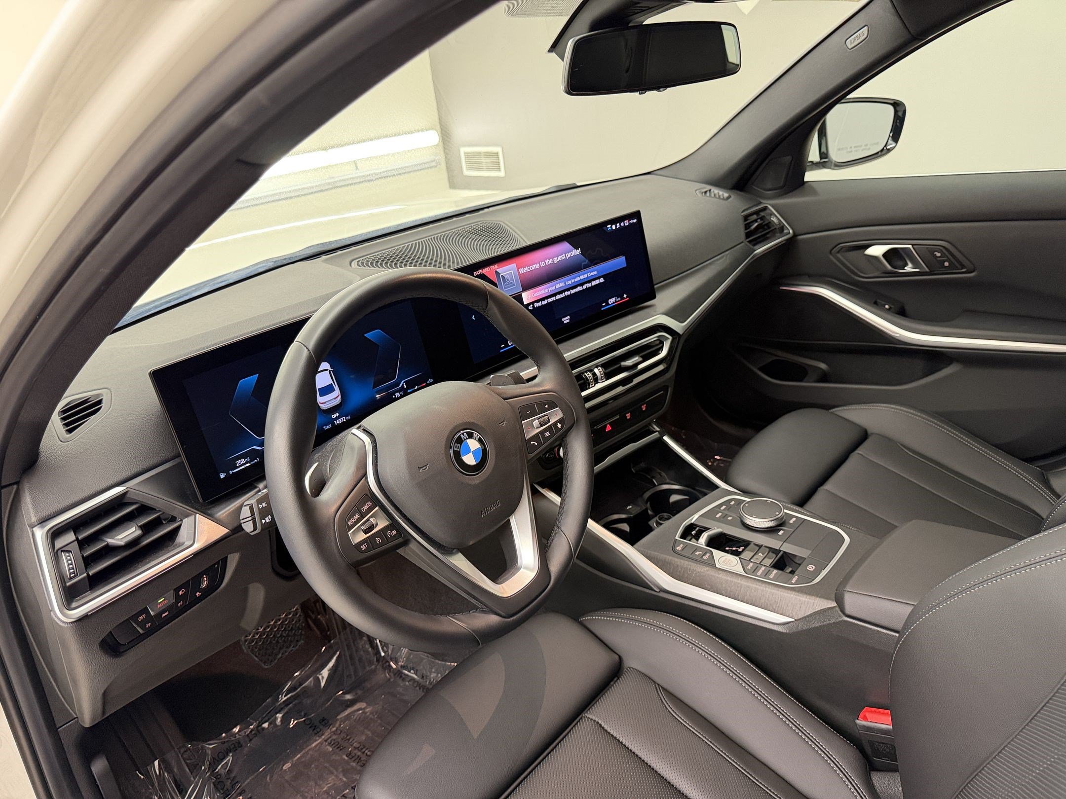 Certified 2024 BMW 330i Sedan w/ Convenience Package RWD image 4