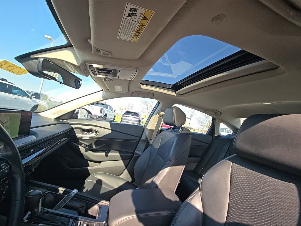 Used 2025 Honda Accord Touring image 14