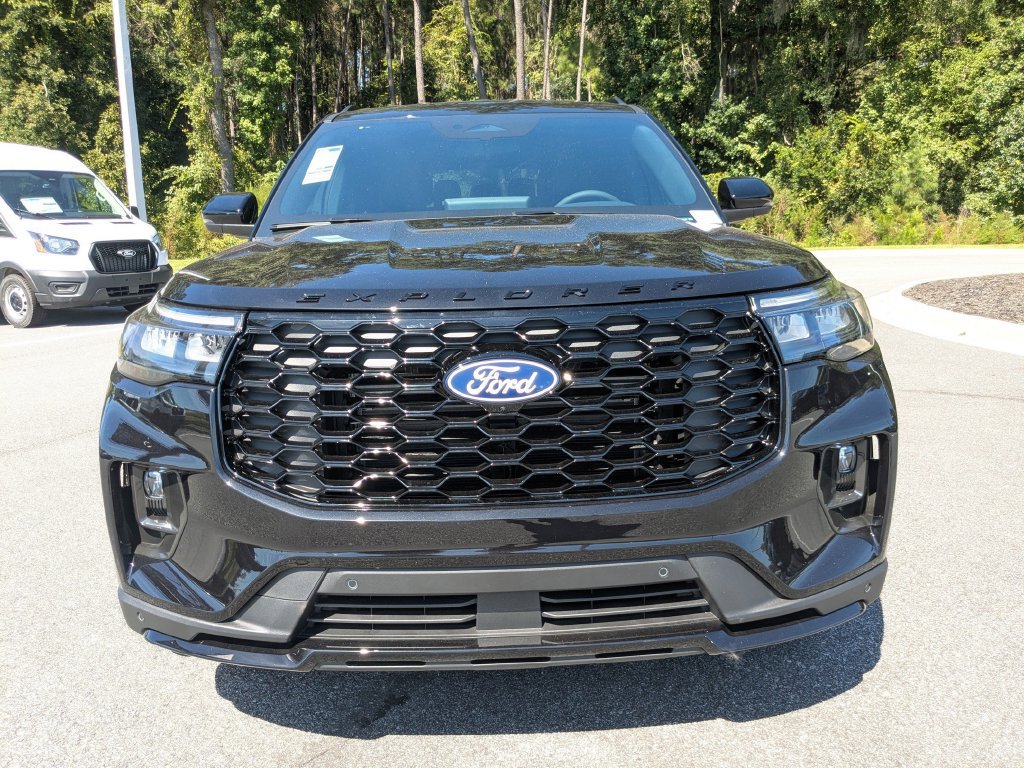 New 2027 Ford Explorer ST-Line RWD image 9
