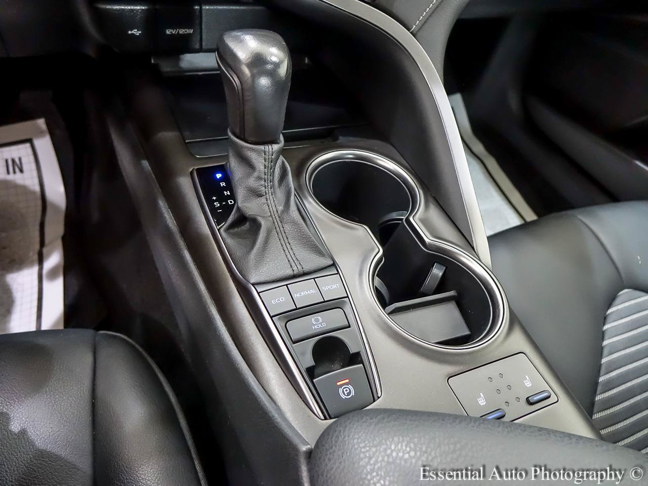 Used 2023 Toyota Camry SE w/ Cold Weather Package AWD/4WD image 25