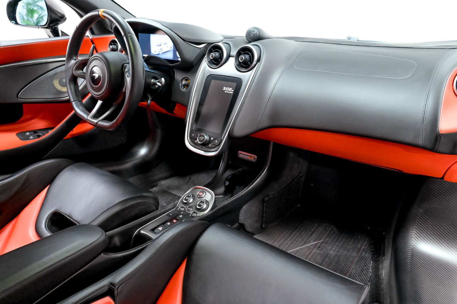Used 2019 McLaren 600LT RWD image 25