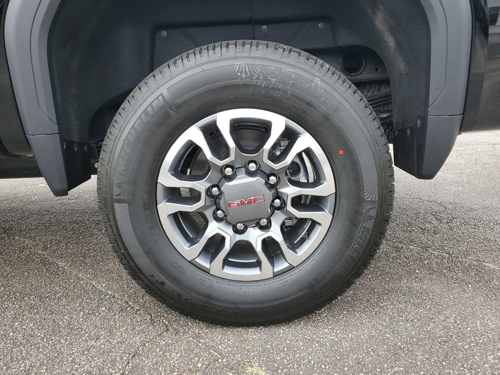 New 2025 GMC Sierra 2500 SLT w/ SLT Convenience Package image 12