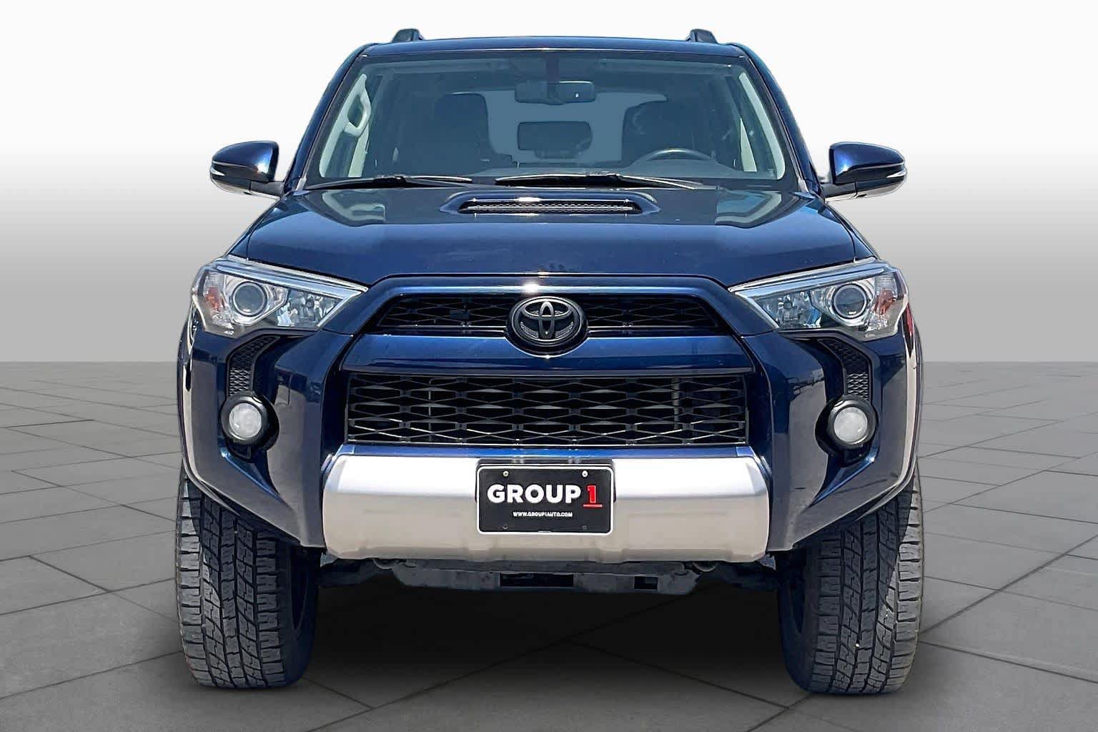 Used 2017 Toyota 4Runner TRD Off-Road Premium AWD/4WD image 4