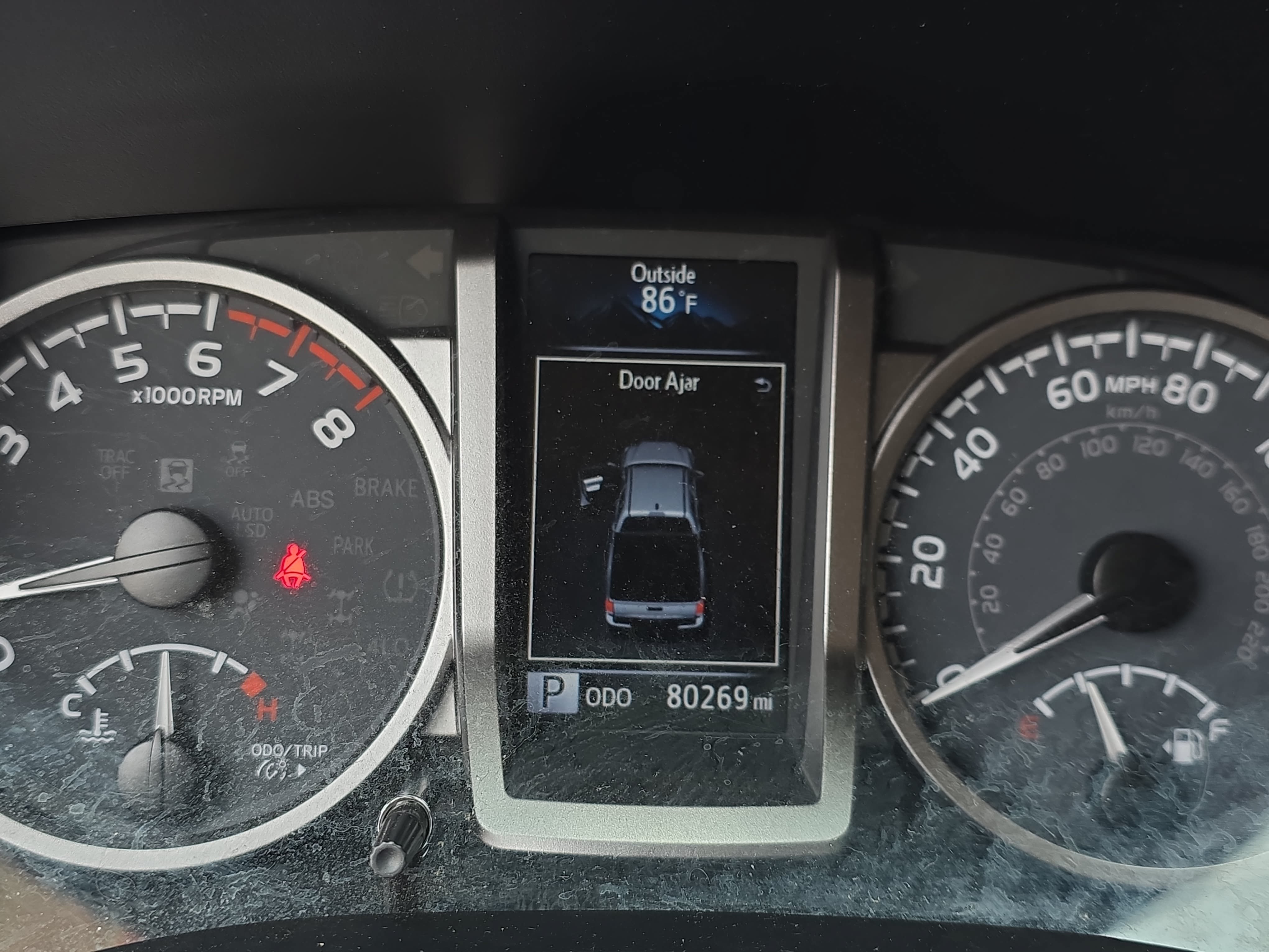 Used 2021 Toyota Tacoma SR5 AWD/4WD image 16