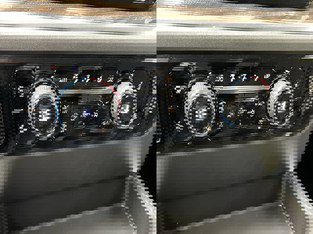 Certified 2024 Chevrolet Silverado 1500 RST w/ Convenience Package II image 23