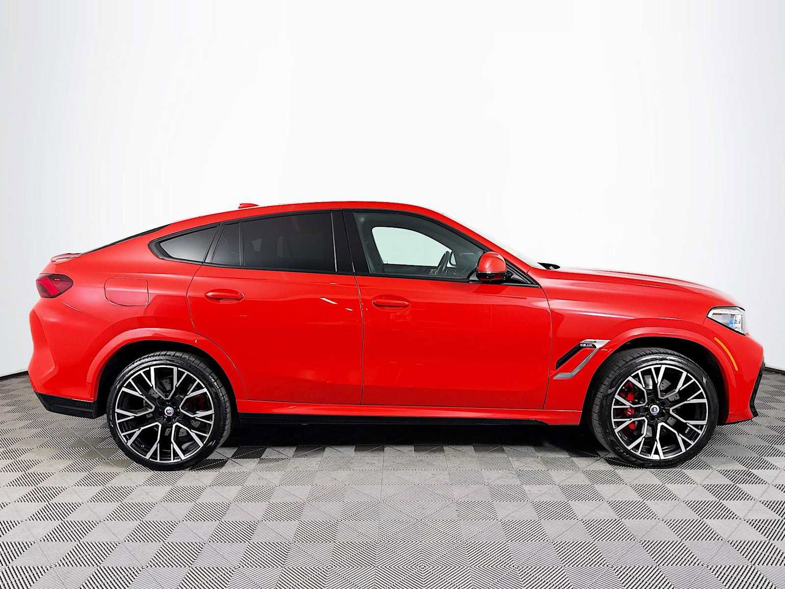 Used 2023 BMW X6 M w/ Executive Package AWD/4WD image 4