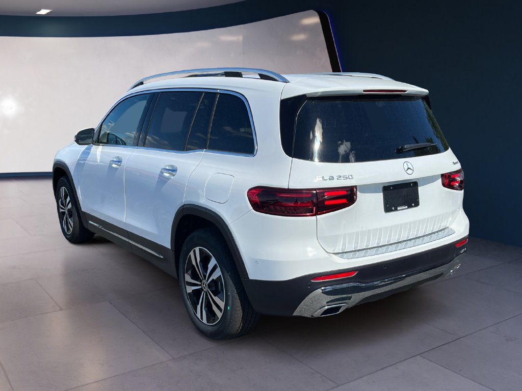 New 2026 Mercedes-Benz GLB 250 4MATIC image 2