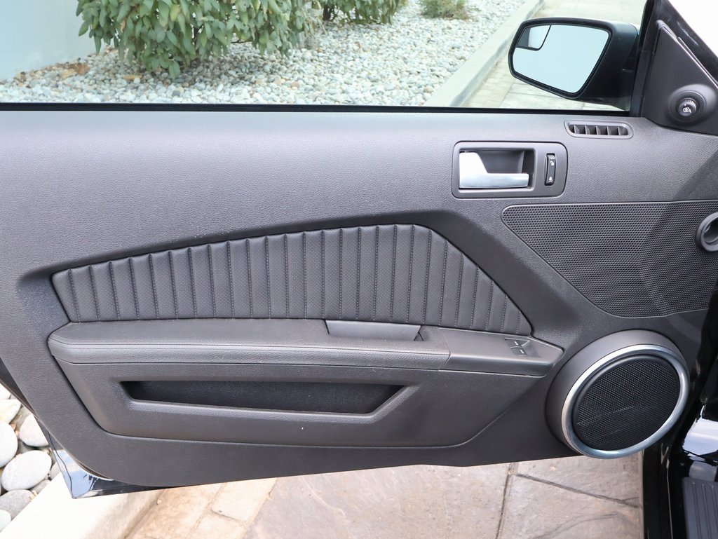 Used 2013 Ford Mustang Shelby GT500 image 17