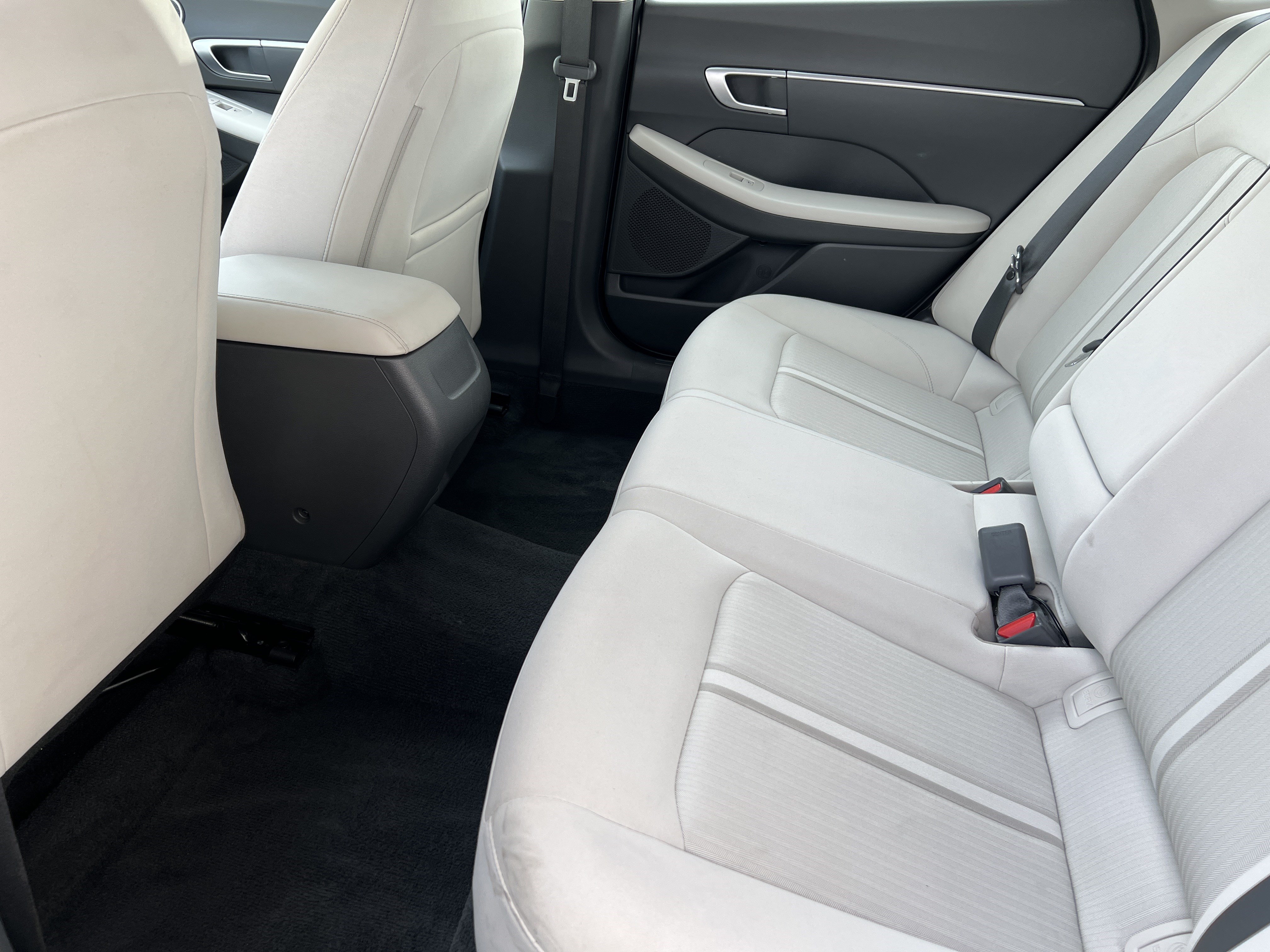 Used 2025 Hyundai Sonata SEL FWD image 13