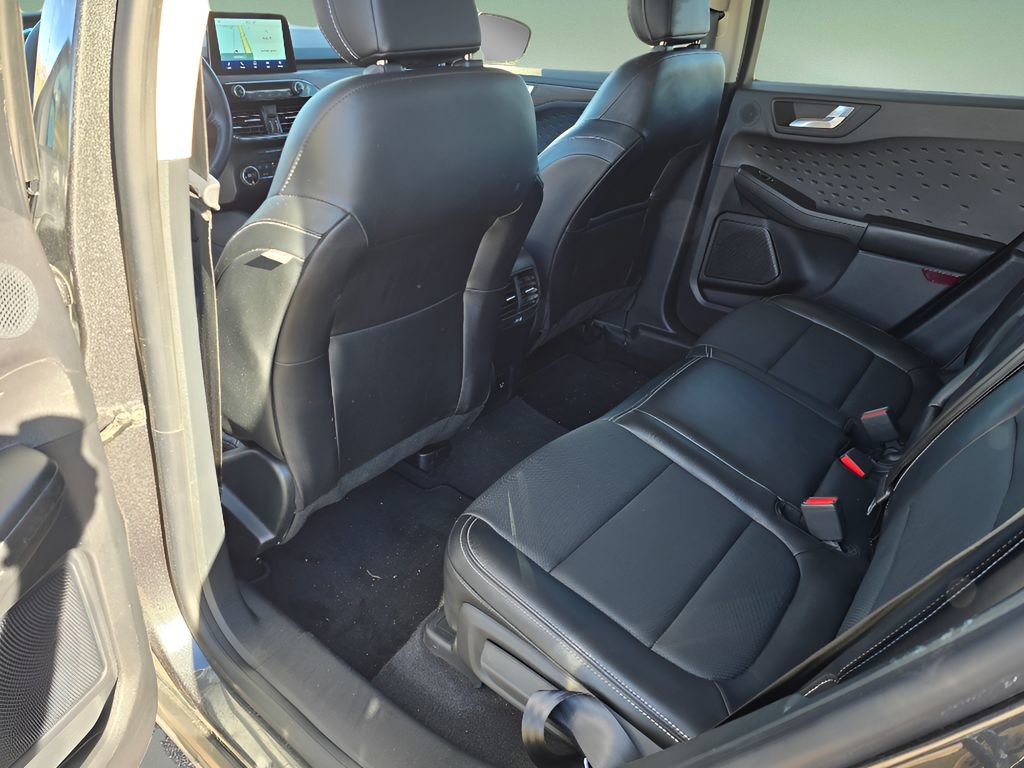 Used 2020 Ford Escape Titanium image 15