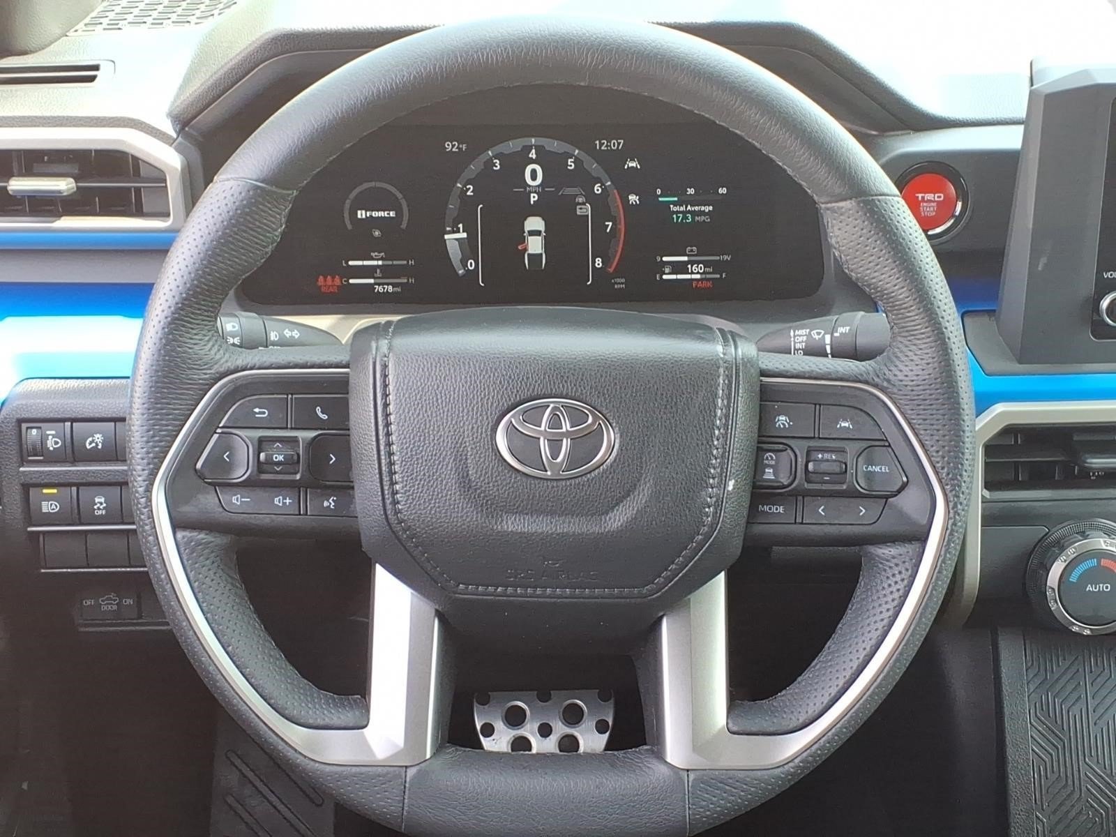 Used 2025 Toyota Tacoma TRD Sport AWD/4WD image 23