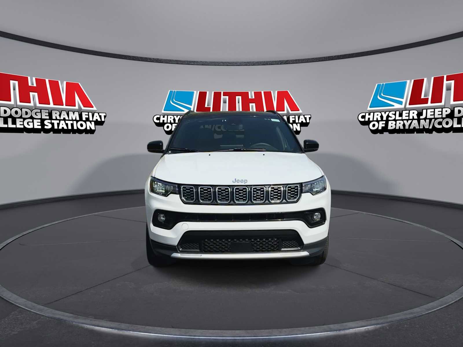 Used 2025 Jeep Compass Limited AWD/4WD image 3