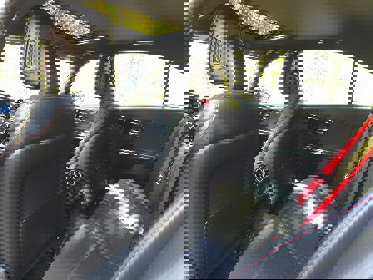 Used 2023 Mercedes-Benz C 43 AMG 4MATIC Sedan image 14