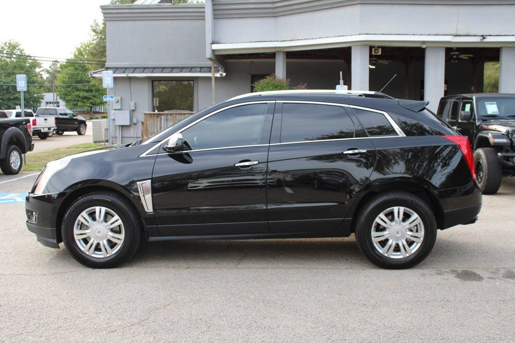 Used 2016 Cadillac SRX Luxury w/ Driver Awareness Package FWD image 4