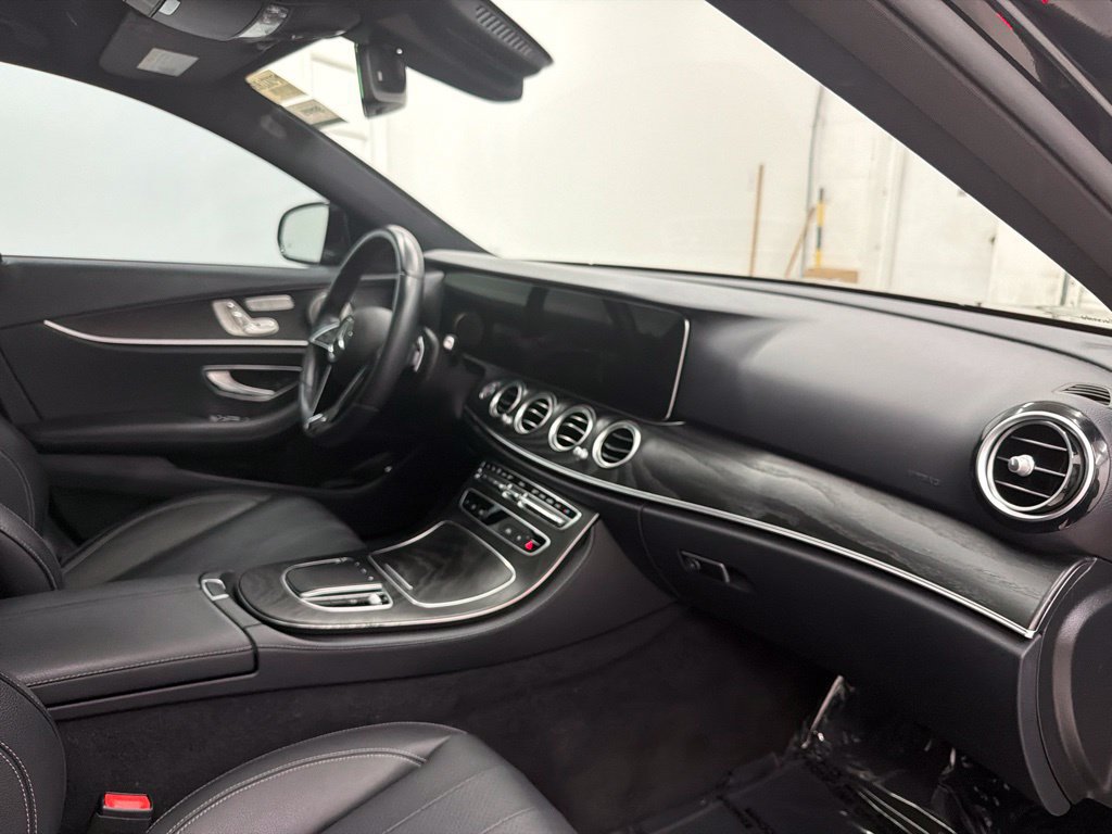 Used 2022 Mercedes-Benz E 350 Sedan image 33