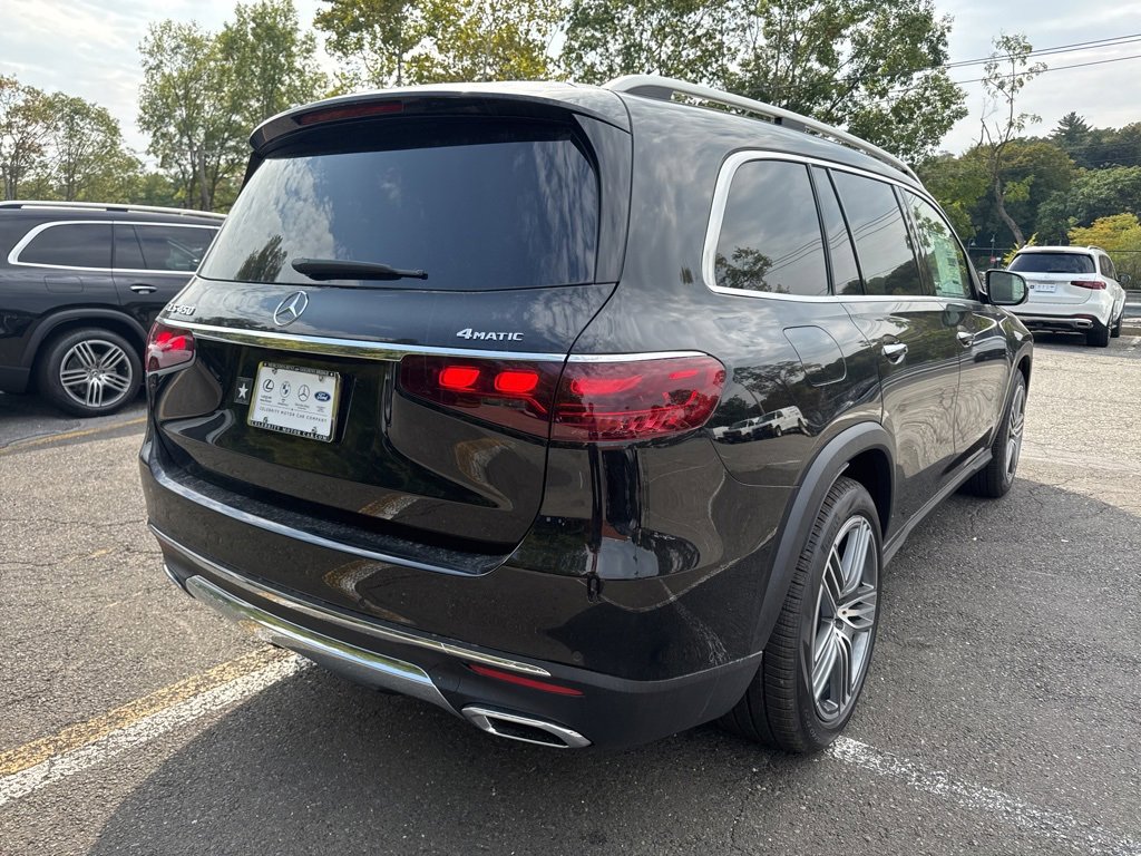 New 2026 Mercedes-Benz GLS 450 4MATIC image 9