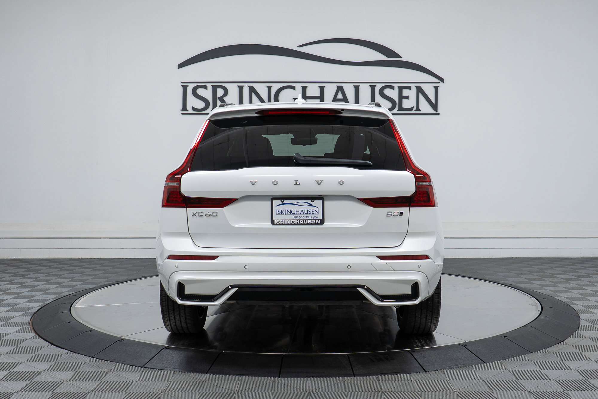 Used 2026 Volvo XC60 B5 Plus w/ Climate Package AWD/4WD image 6