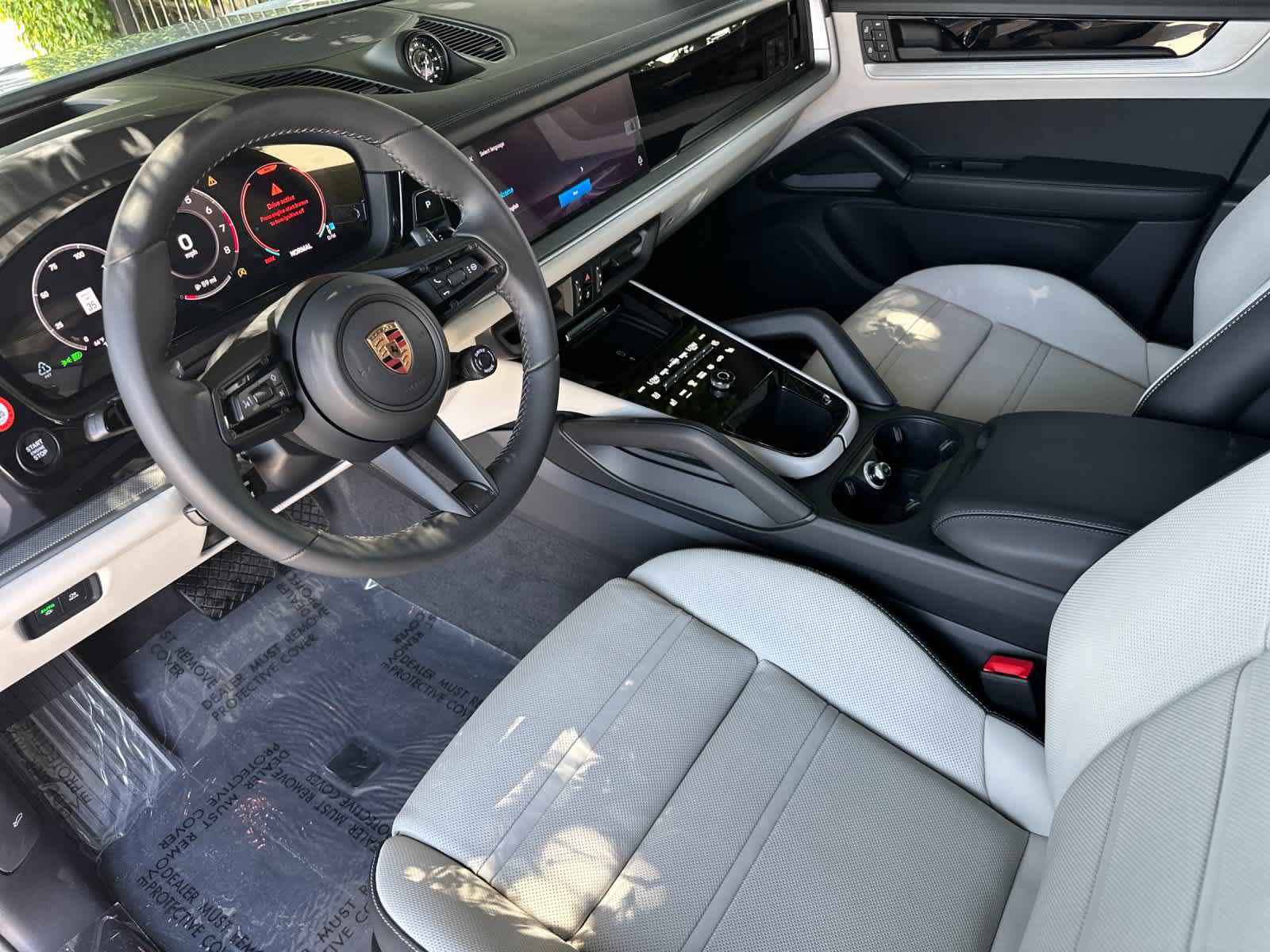 New 2026 Porsche Cayenne Coupe AWD/4WD image 4
