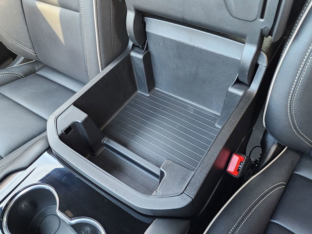 New 2026 GMC Yukon XL Elevation image 35