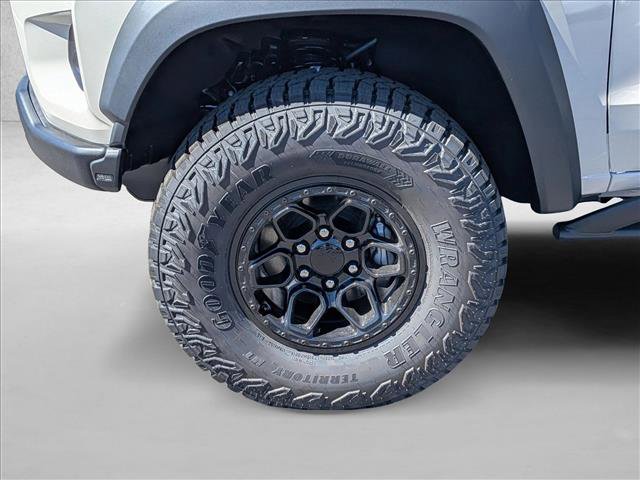 New 2026 Chevrolet Colorado ZR2 w/ ZR2 Bison Edition image 10