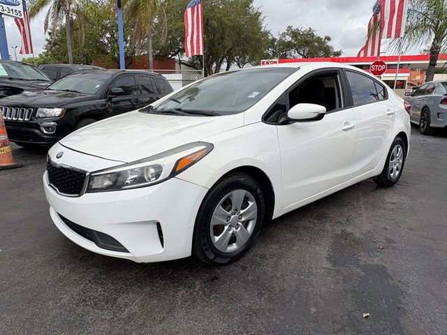 Used 2017 Kia Forte LX image 13
