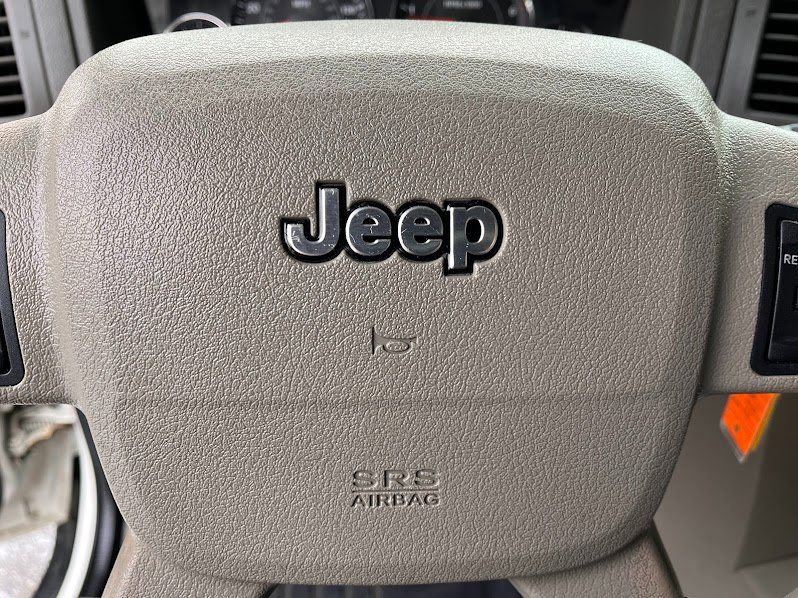 Used 2007 Jeep Grand Cherokee Laredo image 15