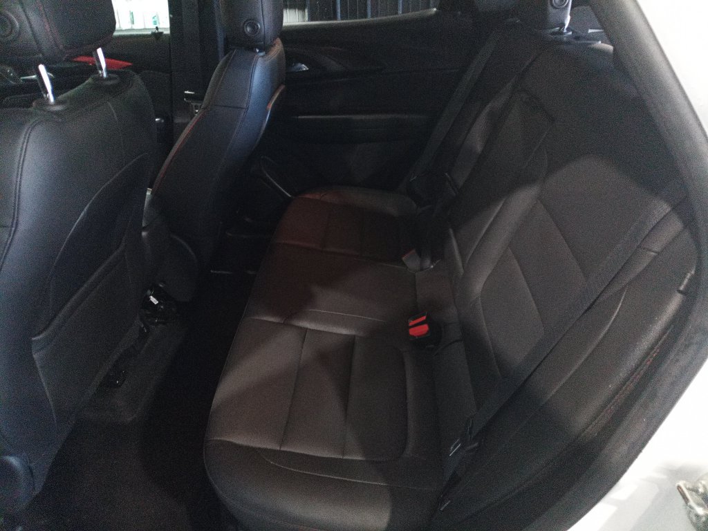 Used 2024 Chevrolet TrailBlazer RS w/ Convenience Package FWD image 16