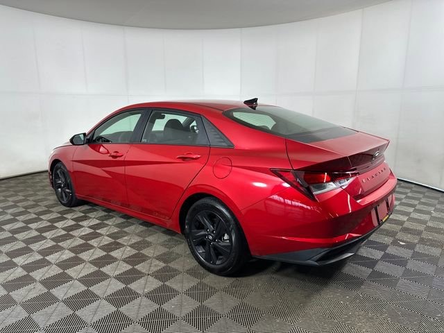 Certified 2023 Hyundai Elantra SEL image 5