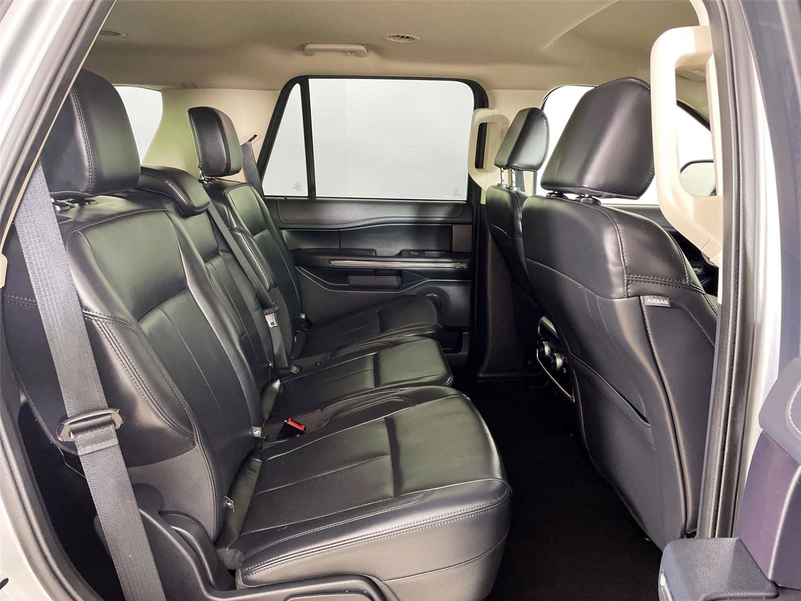 Used 2024 Ford Expedition XLT image 26
