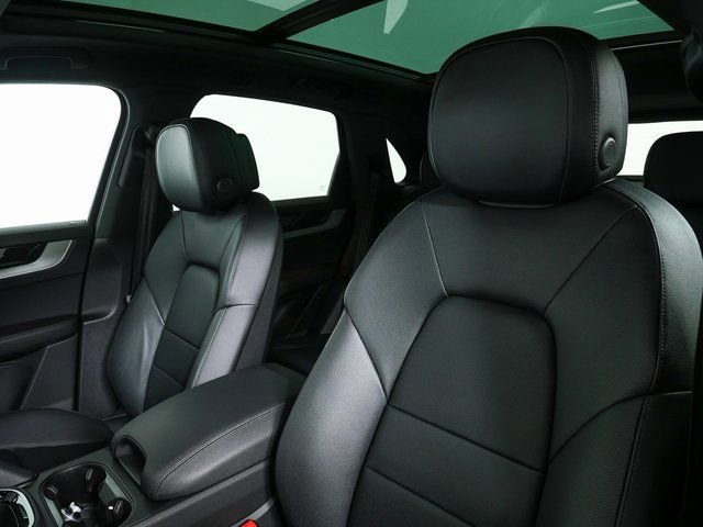 New 2026 Porsche Cayenne S image 5