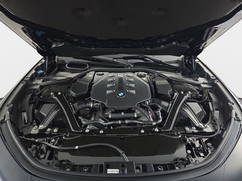 New 2026 BMW 760i xDrive w/ Executive Package image 29