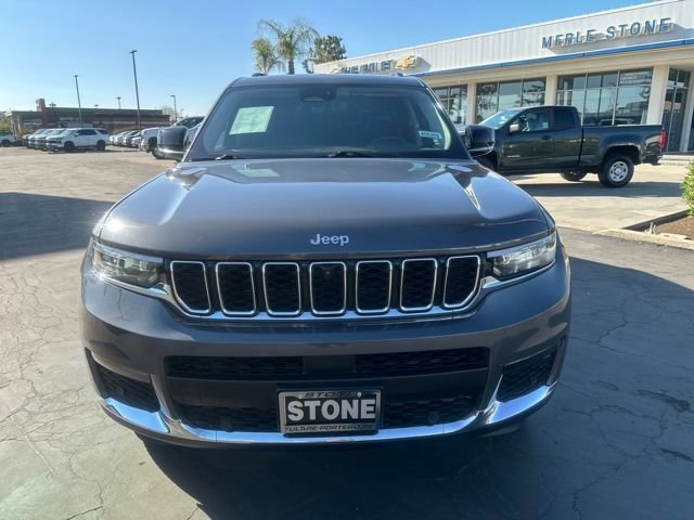 Used 2023 Jeep Grand Cherokee L Limited w/ Luxury Tech Group II image 2