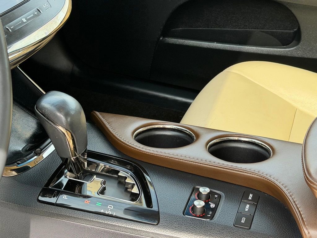 Used 2014 Toyota Avalon XLE Touring image 12