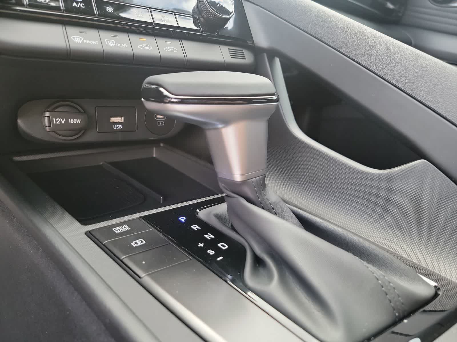 Certified 2025 Hyundai Elantra Sport FWD image 21