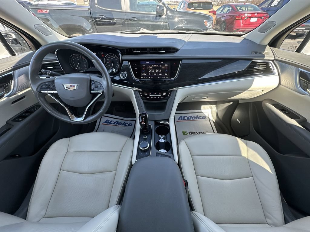 Used 2024 Cadillac XT6 Premium Luxury w/ Technology Package AWD/4WD image 21