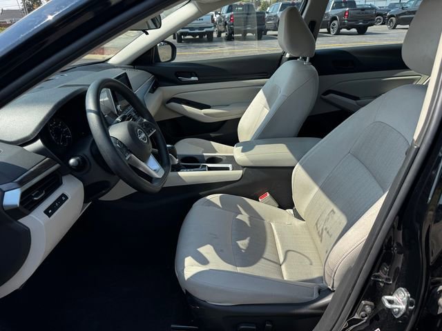 Used 2025 Nissan Altima 2.5 SV FWD image 20