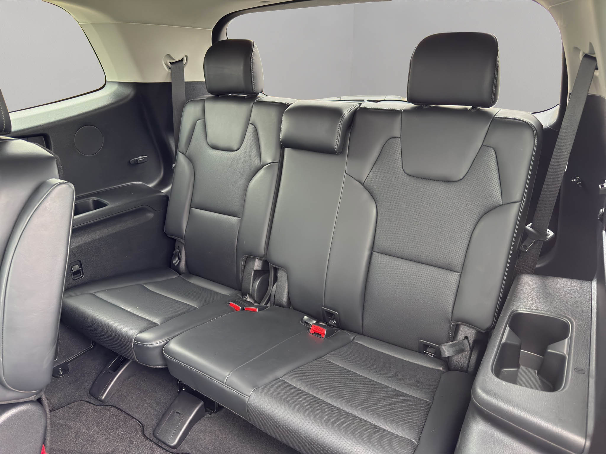 Used 2025 Kia Telluride S image 28