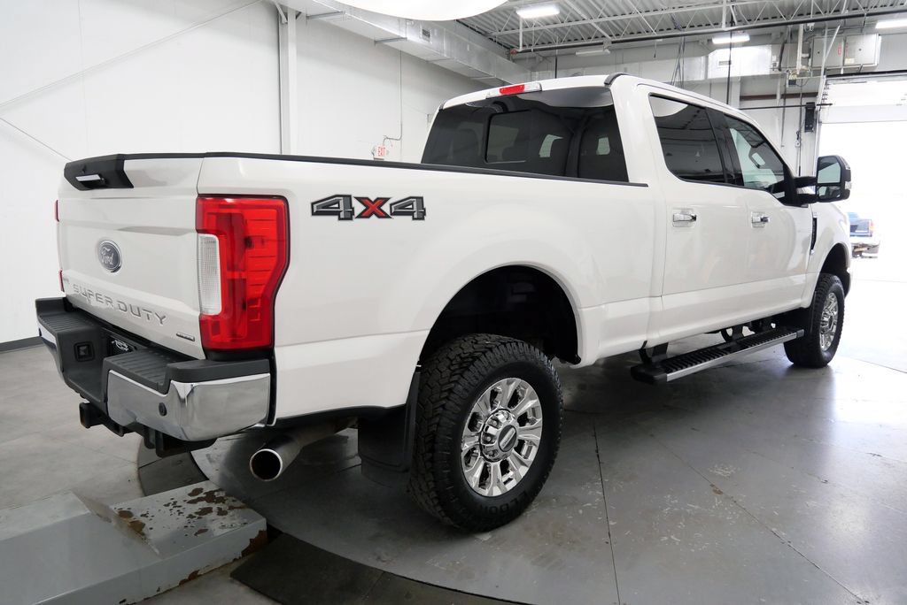 Used 2017 Ford F250 Lariat w/ Lariat Ultimate Package AWD/4WD image 7
