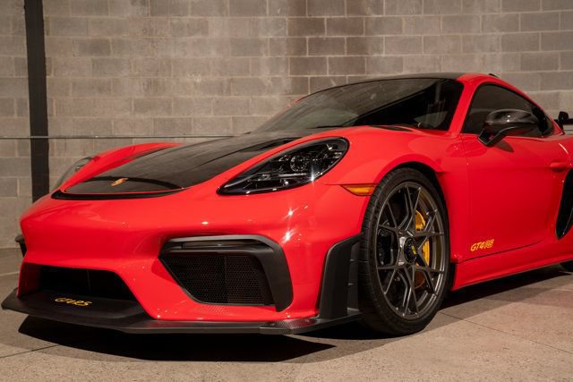 Used 2024 Porsche 718 Cayman GT4 RS RWD image 33