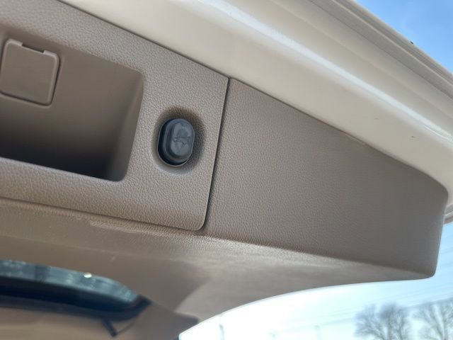 Used 2016 Chevrolet Tahoe LT w/ Luxury Package image 27