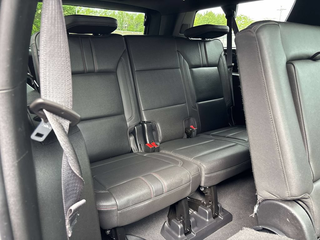 Used 2023 Chevrolet Suburban RST AWD/4WD image 19