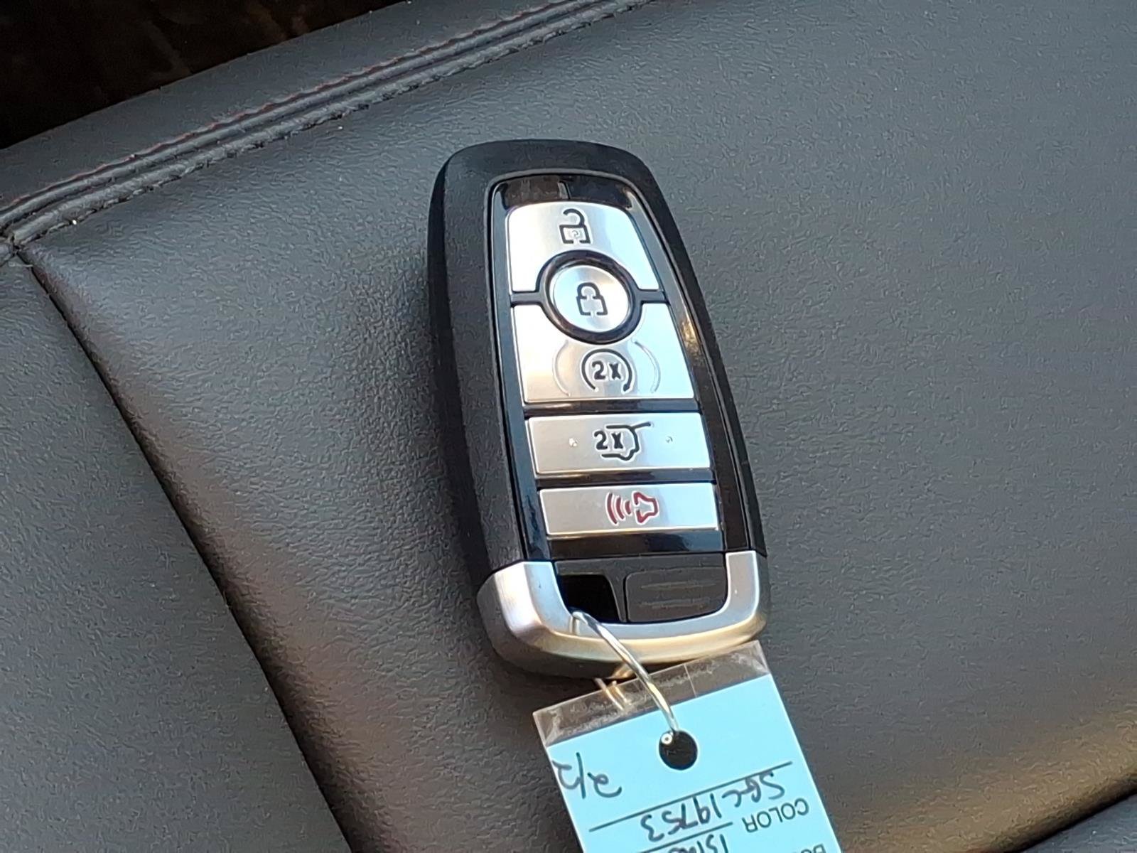Used 2025 Ford Explorer Active w/ Active Comfort Package AWD/4WD image 23